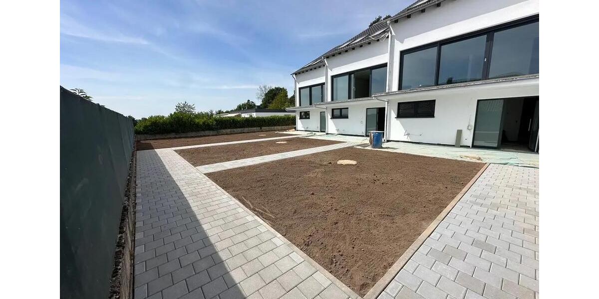Etagenwohnung Neunkirchen Heinitz - 2 Zimmer, 75 m&sup2;, 850&euro; | Angebot:26586691
