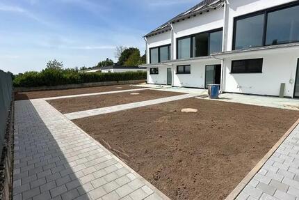 Wohnung Neunkirchen Heinitz - 2 Zimmer, 75 m&sup2;, 850&euro; | Angebot:26586691