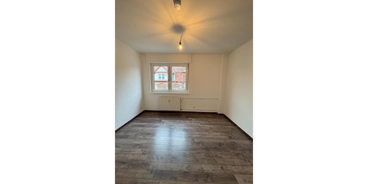 Etagenwohnung Mannheim Sandhofen - 5 Zimmer, 105 m&sup2;, 1.300&euro; | Angebot:26137220