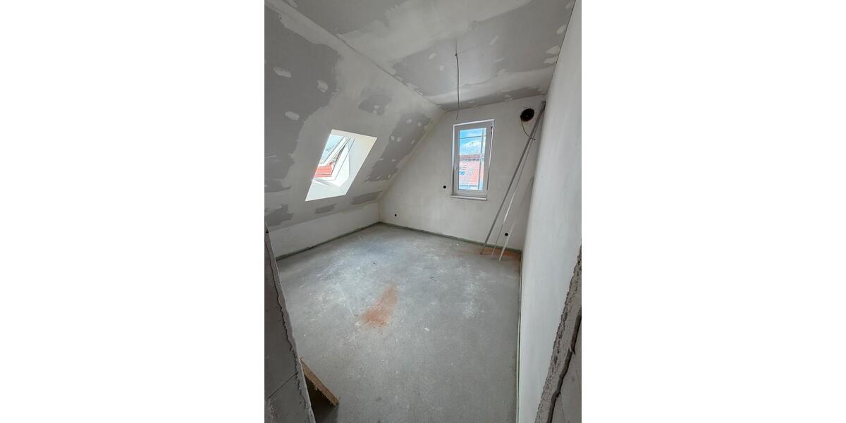 Dachgeschoßwohnung Mainz Bretzenheim - 4 Zimmer, 75 m&sup2;, 1.750&euro; | Angebot:26265784