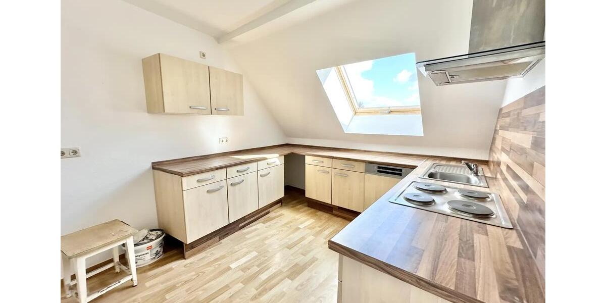 Dachgeschoßwohnung Tauberbischofsheim - 5 Zimmer, 119 m&sup2;, 850&euro; | Angebot:25961013