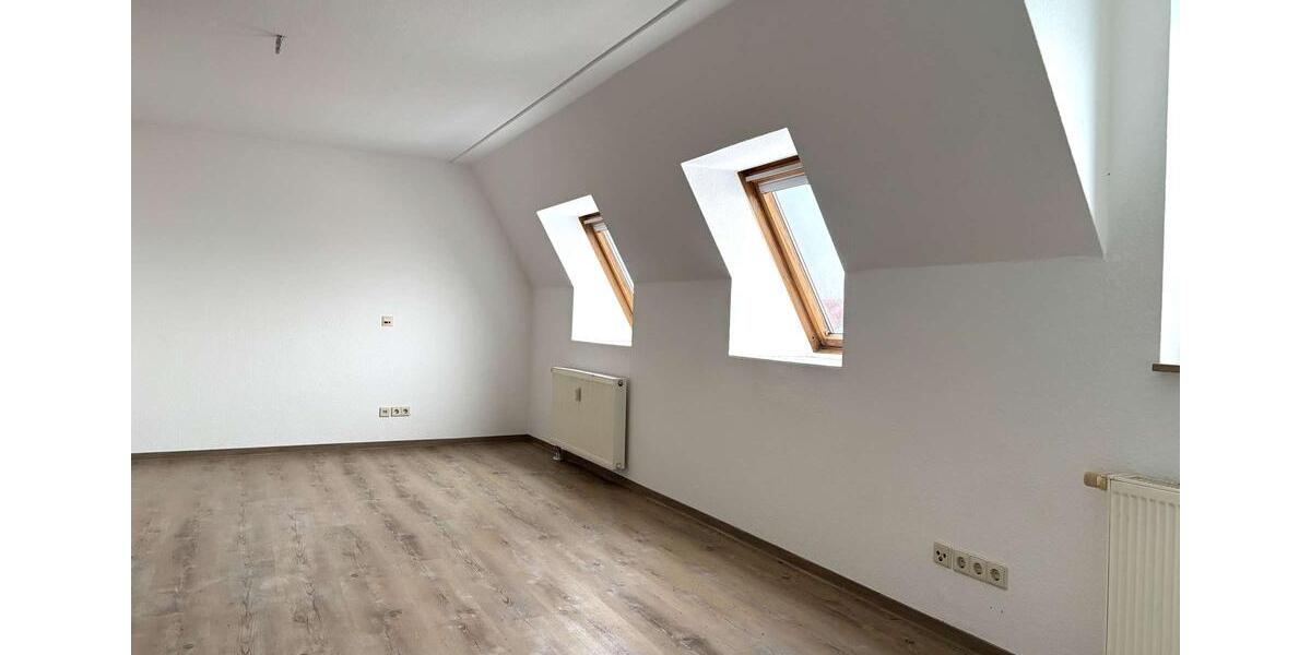 Dachgeschoßwohnung Leipzig Nord - 1 Zimmer, 35 m&sup2;, 243&euro; | Angebot:25979427