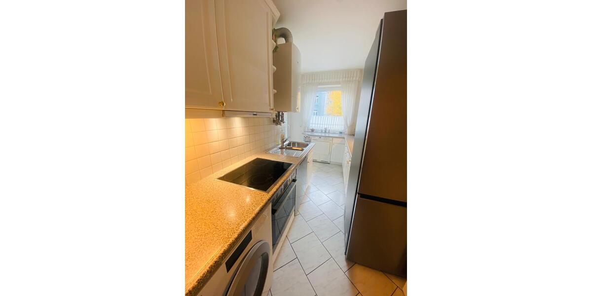 Renovierte 4-Zi-Whg. mit BalkonEBK in Köln-Zollstock 4 zimmer