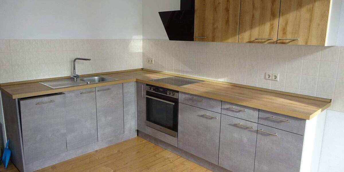 Etagenwohnung Treuen - 2 Zimmer, 61 m&sup2;, 385&euro; | Angebot:25985415