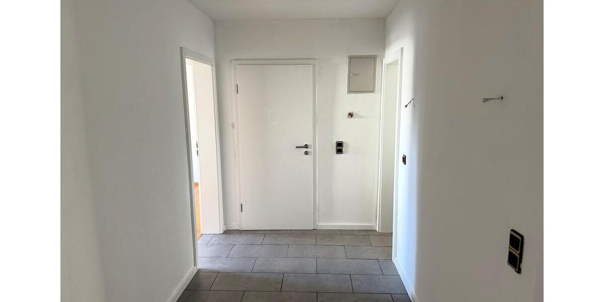 Helle 3-Zimmer-Wohnung mit Südterrasse und Garage (ca. 75 qm) 3 zimmer