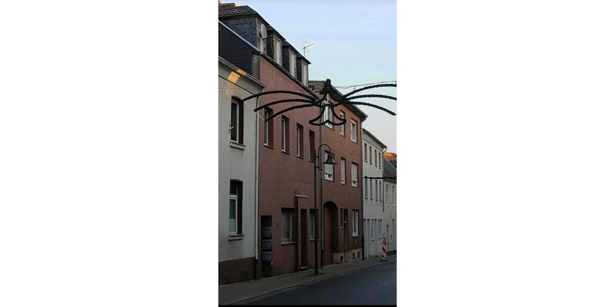 Dachgeschoßwohnung Linnich - 3 Zimmer, 80 m&sup2;, 780&euro; | Angebot:26426326