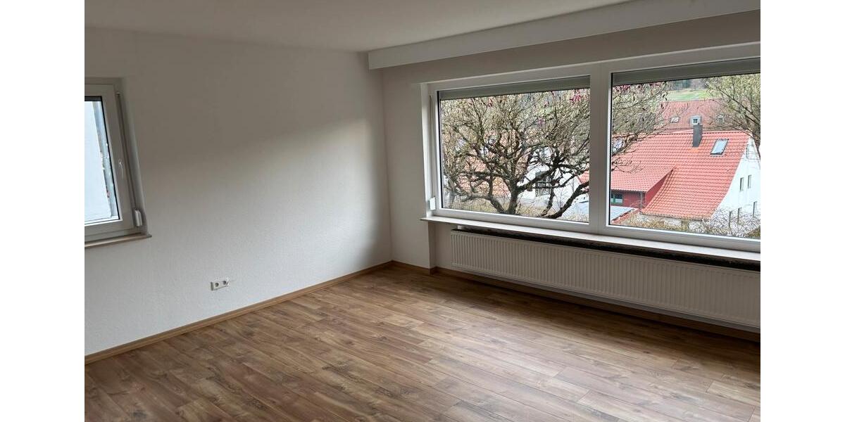 Terrassenwohnung Fichtenberg - 3 Zimmer, 80 m&sup2;, 950&euro; | Angebot:26041979