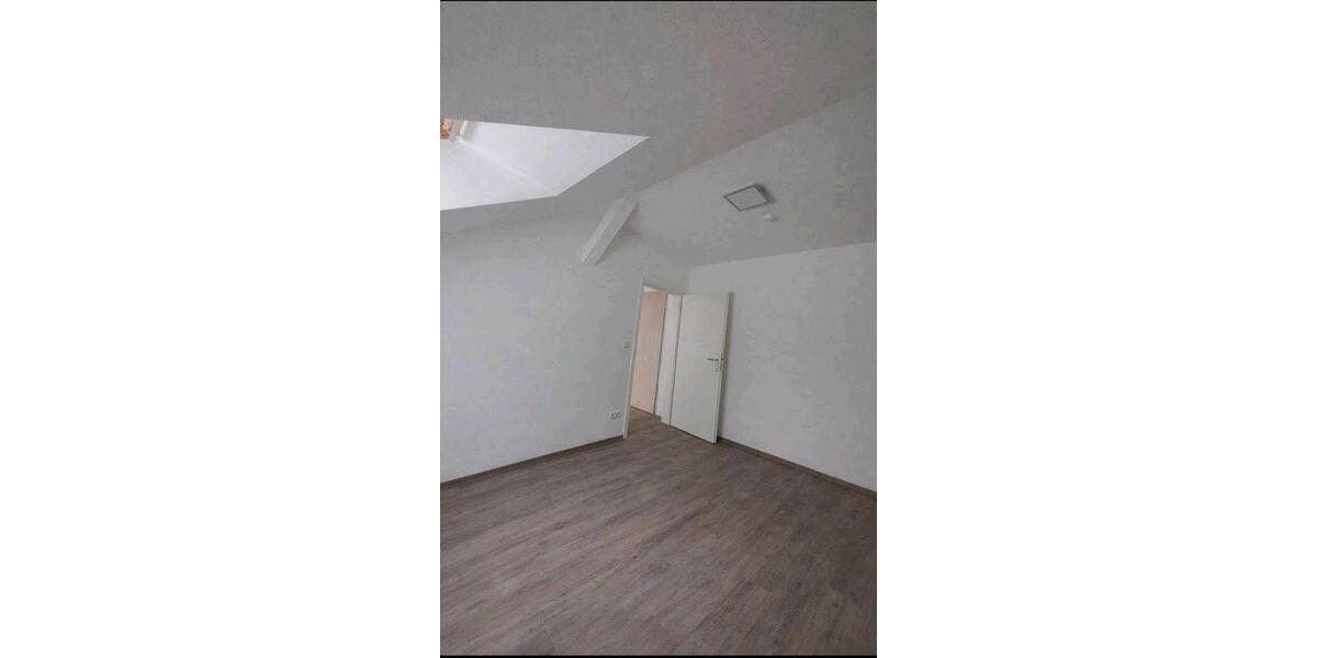 Dachgeschoßwohnung Bernburg (Saale) - 2 Zimmer, 44 m&sup2;, 316&euro; | Angebot:26235442