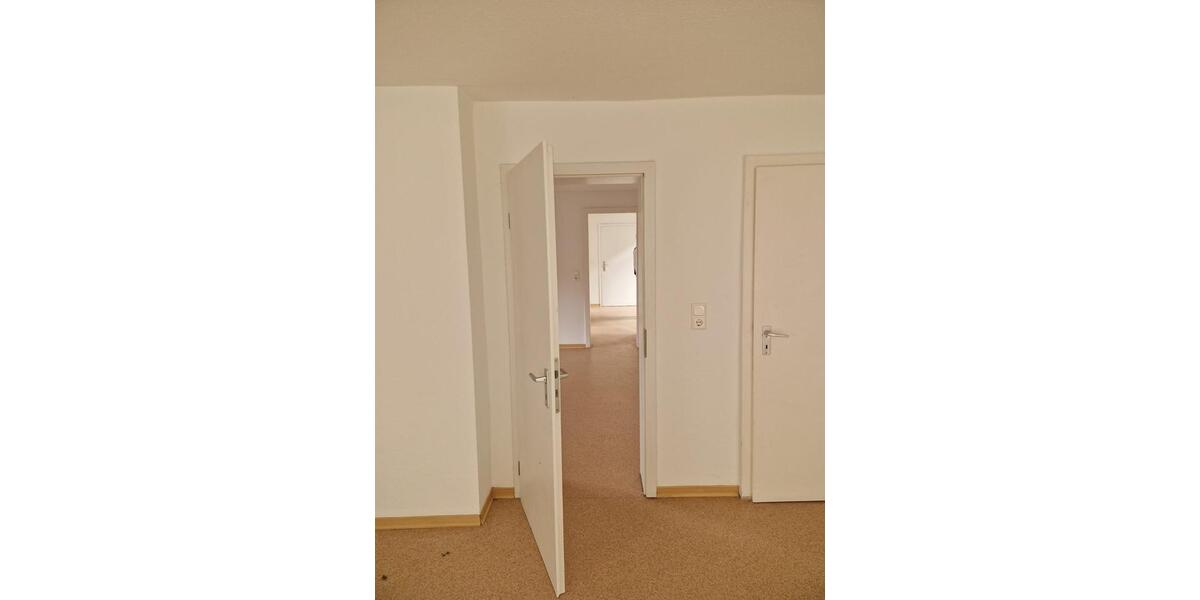 Dachgeschoßwohnung Mühlhausen (Thüringen) - 2 Zimmer, 68 m&sup2;, 385&euro; | Angebot:26443127