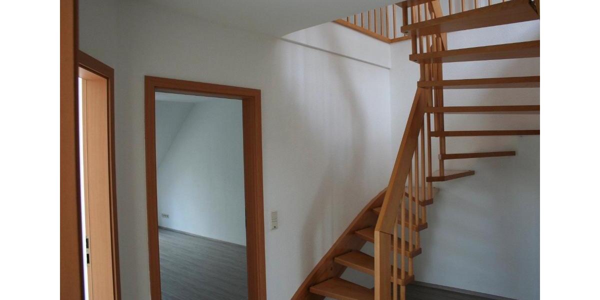 Maisonettenwohnung Elsterwerda - 3 Zimmer, 109 m&sup2;, 905&euro; | Angebot:26492990