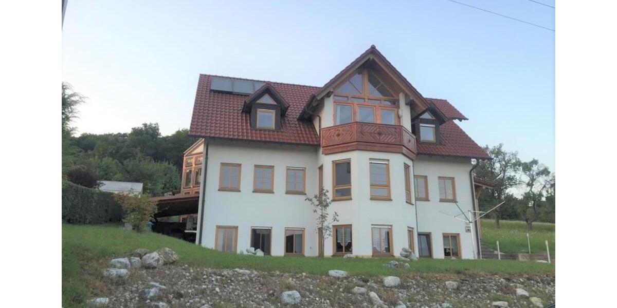 Erdgeschoßwohnung Heldburg - 3 Zimmer, 100 m&sup2;, 840&euro; | Angebot:23602650