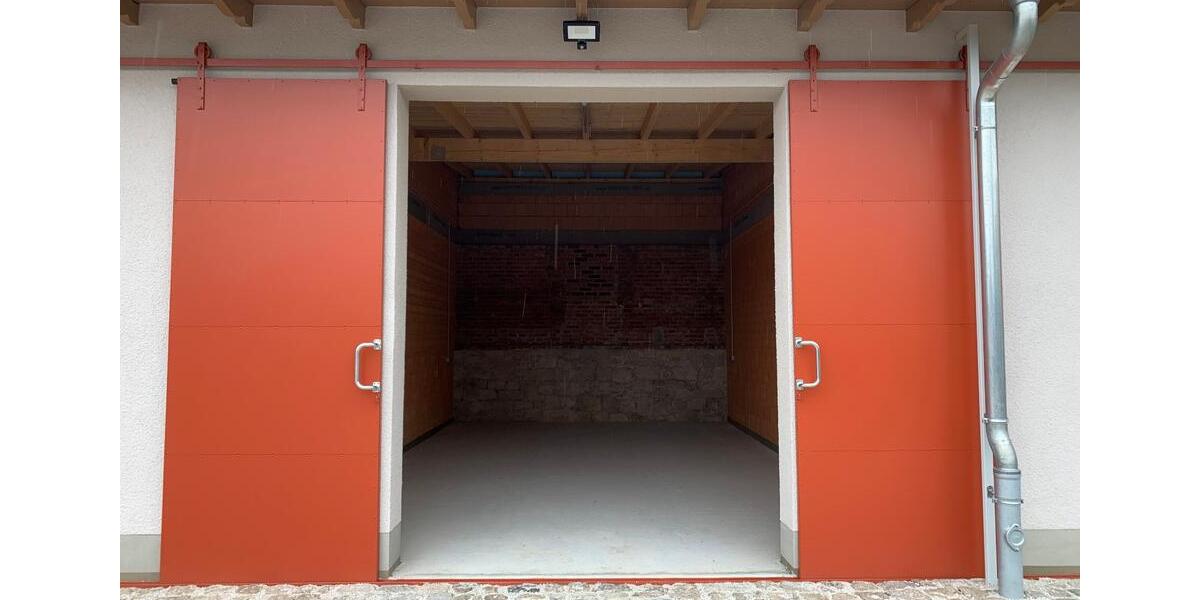 neue Lagerhalle im abgeschlossenen Gewerbehof zimmer