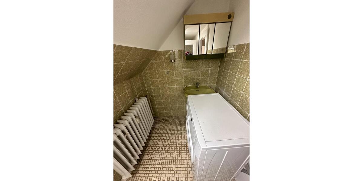Dachgeschoßwohnung Konradsreuth - 2 Zimmer, 40 m&sup2;, 200&euro; | Angebot:26505244