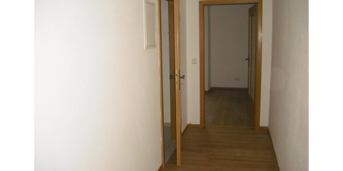 Etagenwohnung Röderland - 2 Zimmer, 67 m&sup2;, 330&euro; | Angebot:26426482