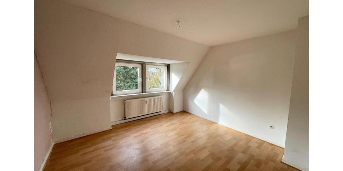 Dachgeschoßwohnung Menden (Sauerland) - 3 Zimmer, 57 m&sup2;, 419&euro; | Angebot:24852323
