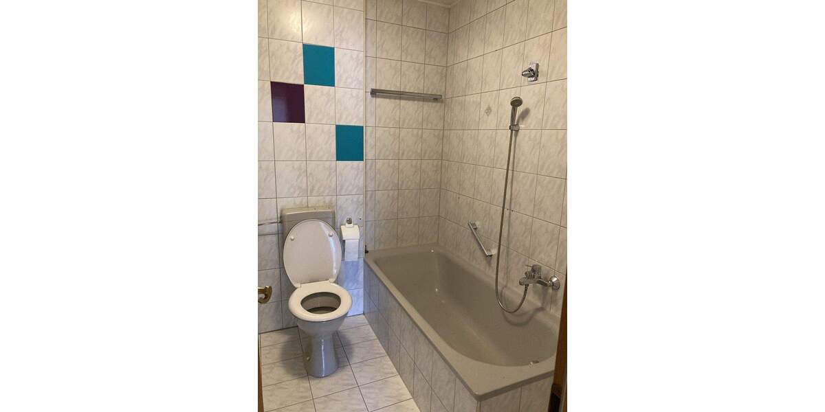 Etagenwohnung Deggendorf - 3 Zimmer, 61 m&sup2;, 600&euro; | Angebot:25690406