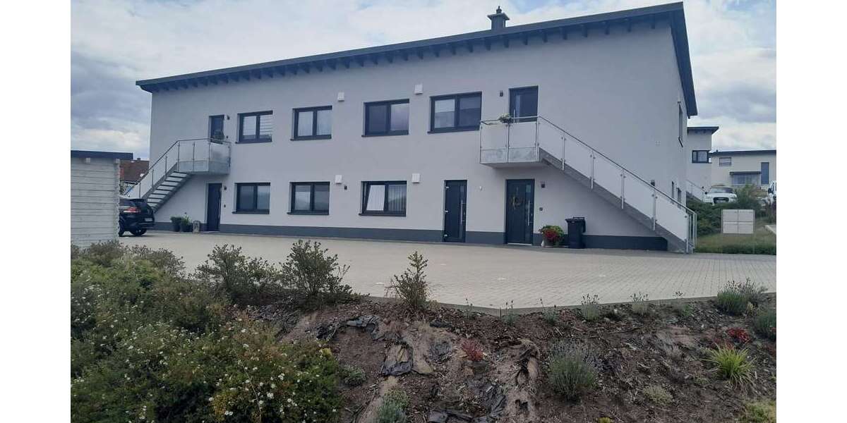 Etagenwohnung Grabfeld - 3 Zimmer, 83 m&sup2;, 661&euro; | Angebot:27121068
