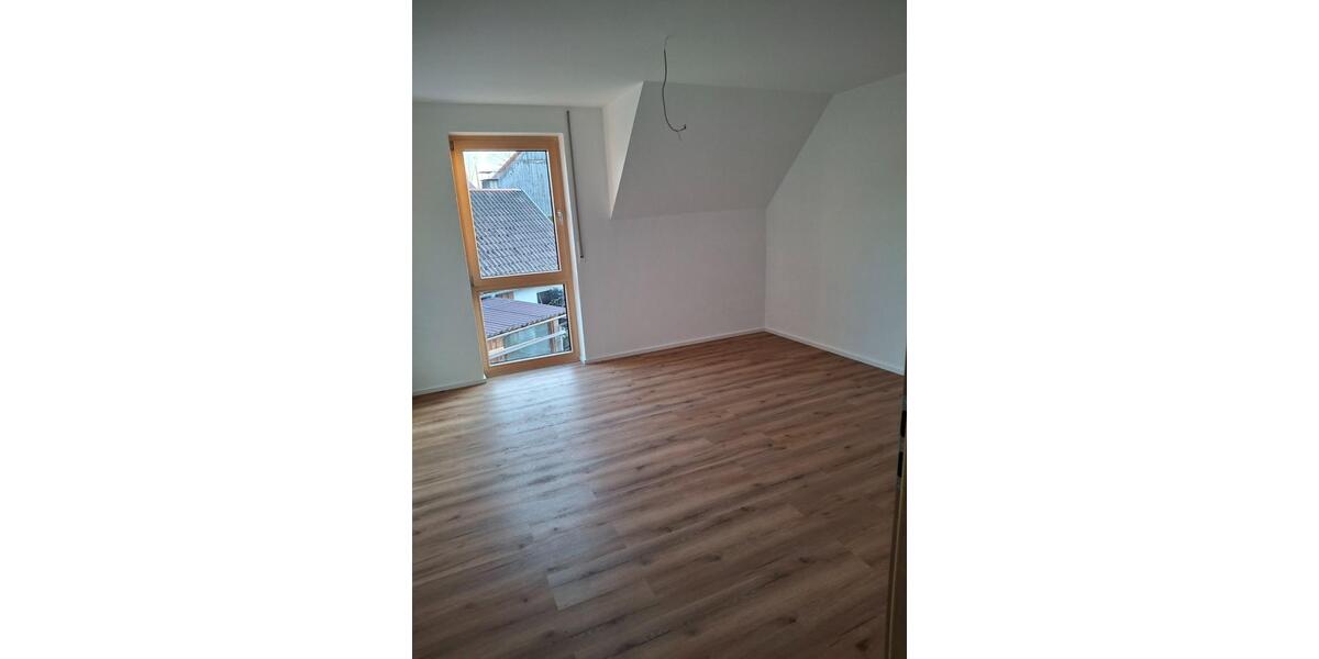 Etagenwohnung Mainhardt - 4 Zimmer, 103 m&sup2;, 950&euro; | Angebot:25831246