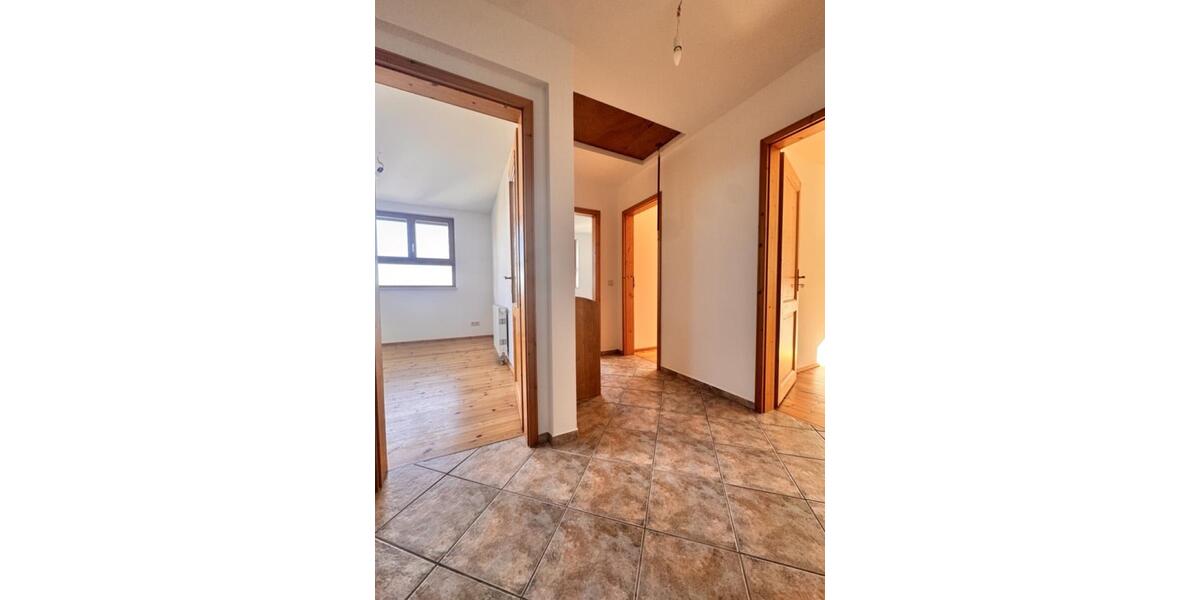 Reihenhaus Bannewitz - 6 Zimmer, 166 m&sup2;, 2.158&euro; | Angebot:25977535