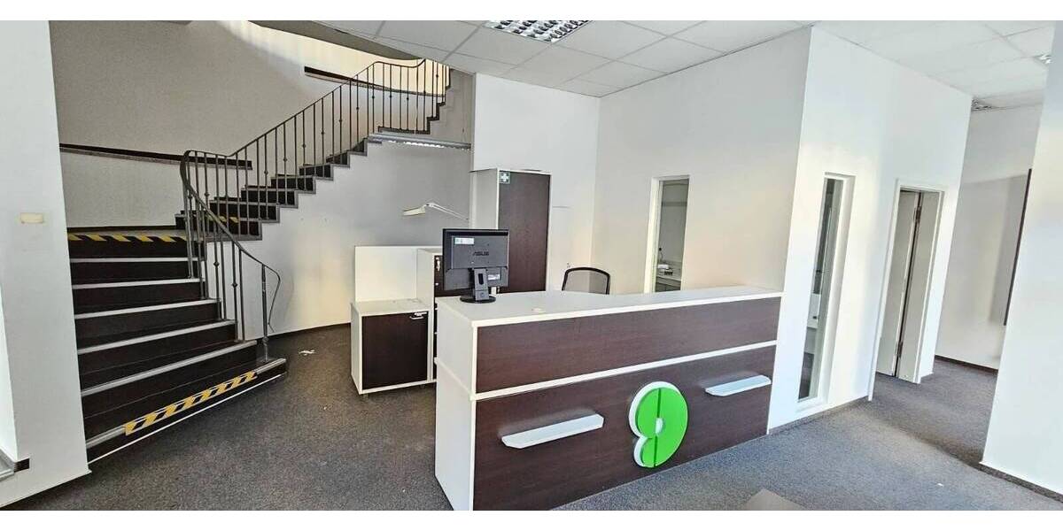 Gewerbeobjekt Amberg - 5 Zimmer, 274 m&sup2;, 3.700&euro; | Angebot:25665004