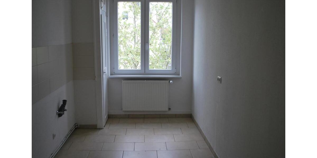 4 Raum Wohnung 2 OG rechts ab sofort frei 4 zimmer