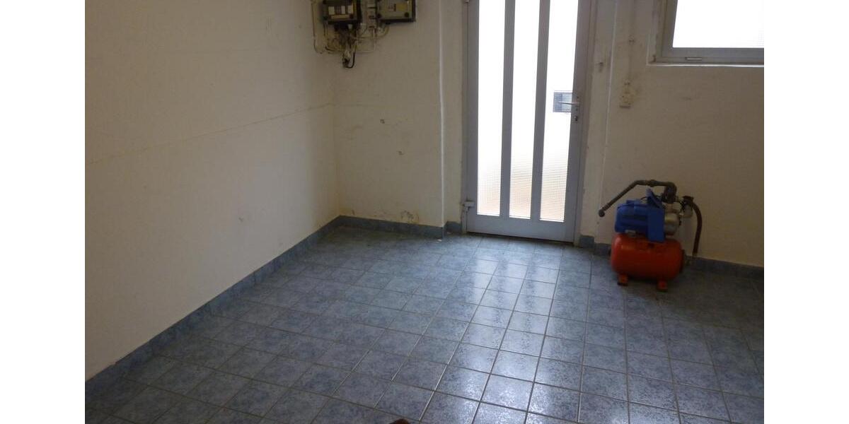 Reihenhaus Tönisvorst - 1 Zimmer, 100 m&sup2;, 1.100&euro; | Angebot:24996917