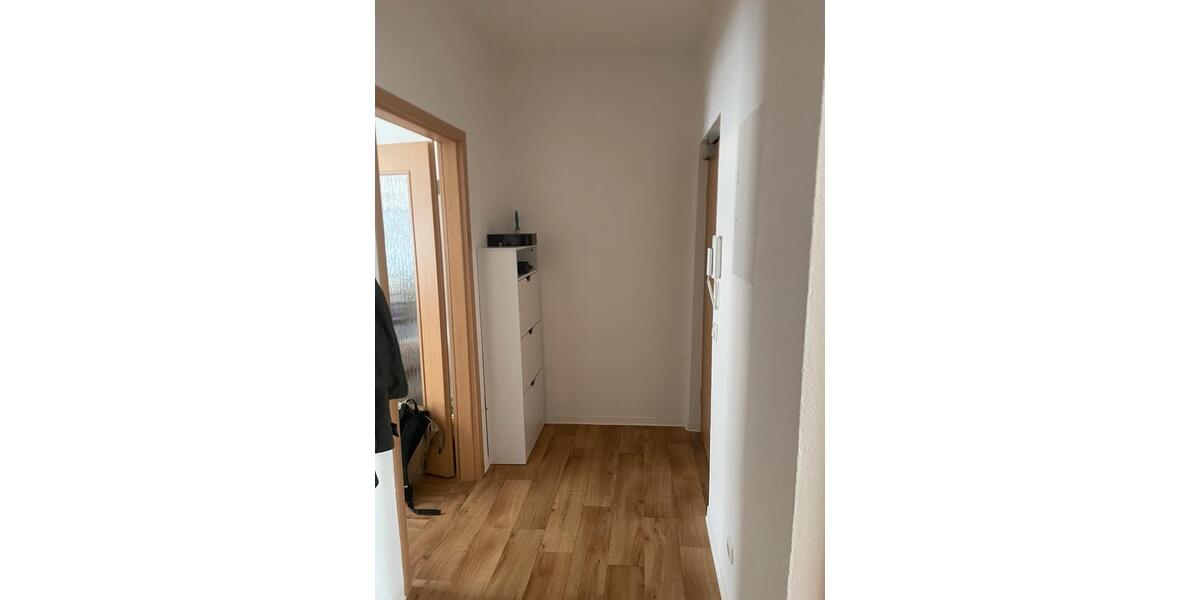 Erdgeschoßwohnung Hoyerswerda - 3 Zimmer, 66 m&sup2;, 533&euro; | Angebot:26039279