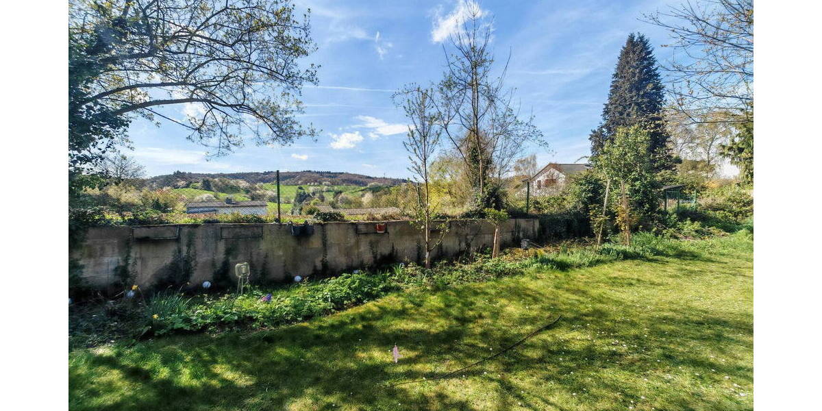 Etagenwohnung Heppenheim Kirschhausen - 4 Zimmer, 134 m&sup2;, 1.400&euro; | Angebot:26150676