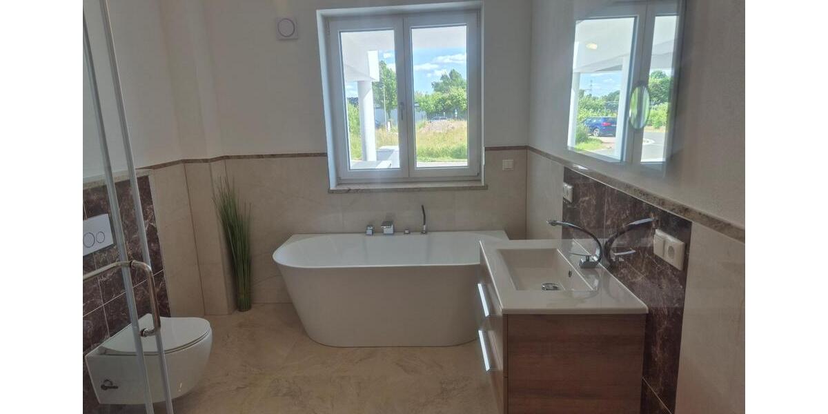 Erdgeschoßwohnung Waidhaus - 4 Zimmer, 120 m&sup2;, 1.100&euro; | Angebot:26416930
