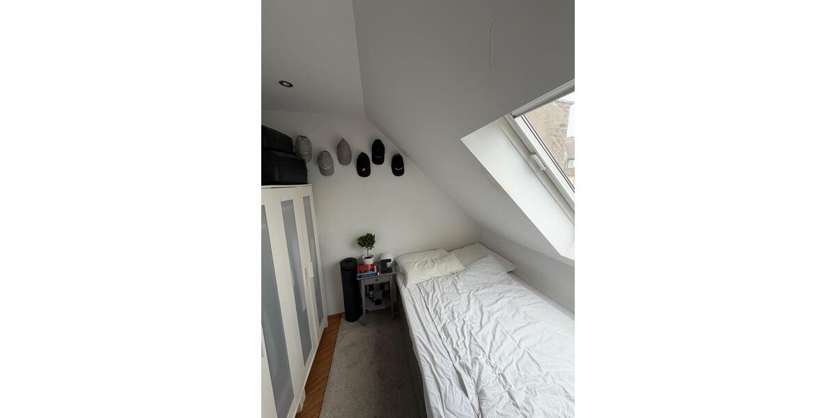 Etagenwohnung Düsseldorf Stadtbezirk 3 - 6 Zimmer, 150 m&sup2;, 650&euro; | Angebot:26663989