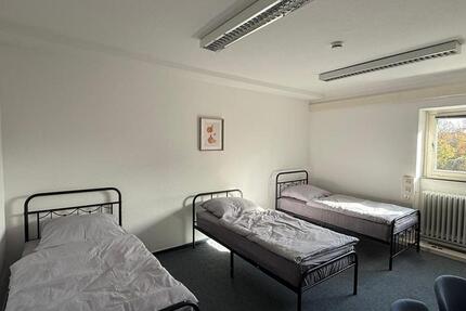 Monteurzimmer in Hildesheim – sauber, günstig, zentral ab 27 € 1 zimmer