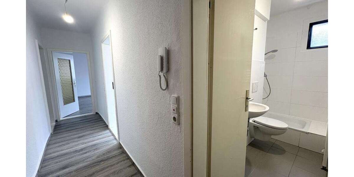 Etagenwohnung Bremerhaven Geestemünde - 3 Zimmer, 60 m&sup2;, 440&euro; | Angebot:26933323