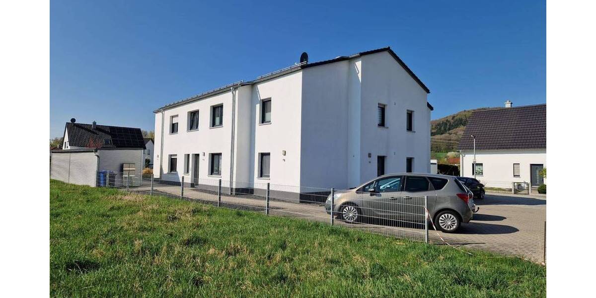 Etagenwohnung Mühlhausen - 3 Zimmer, 92 m&sup2;, 900&euro; | Angebot:26674215