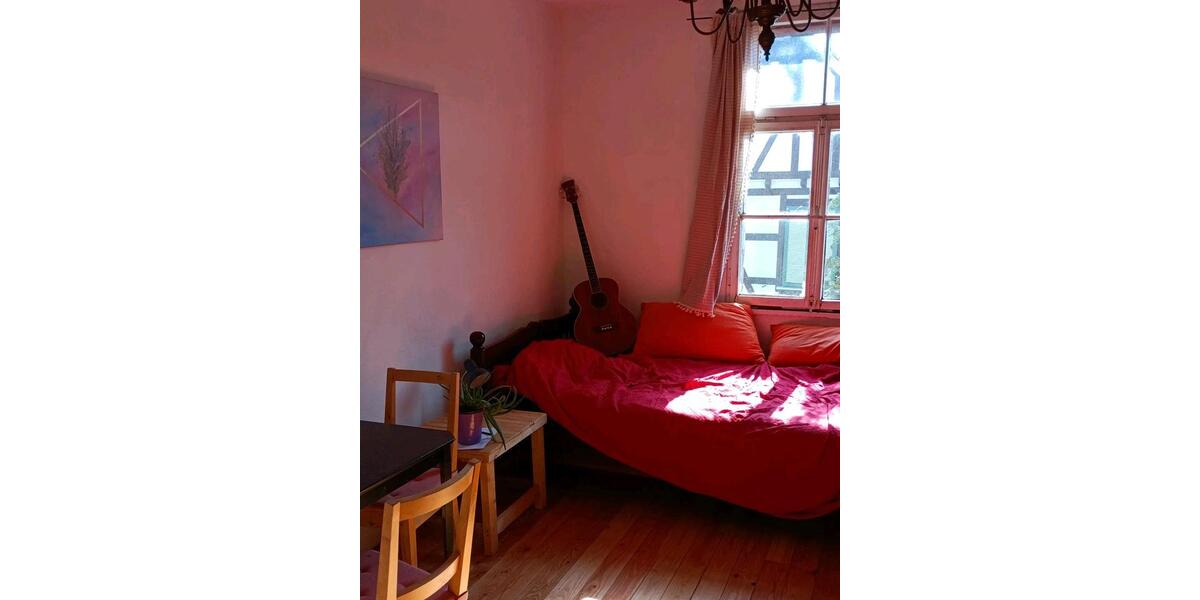 Wohnen auf Zeit Windeck - 1 Zimmer, 250 m&sup2;, 250&euro; | Angebot:23635643