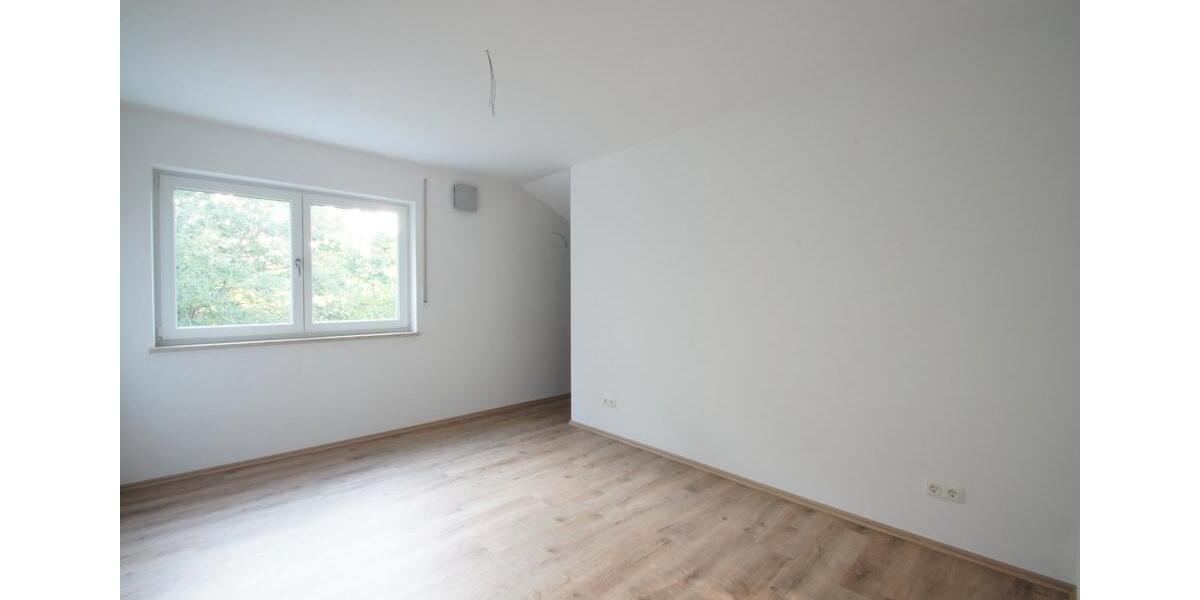 Dachgeschoßwohnung Vilshofen an der Donau - 2 Zimmer, 75 m&sup2;, 735&euro; | Angebot:26131697