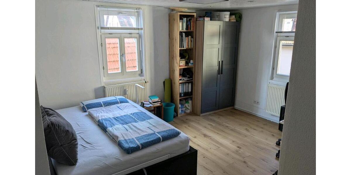 Wohnen auf Zeit Esslingen am Neckar Oberesslingen - 7 Zimmer, 240 m&sup2;, 590&euro; | Angebot:24660798