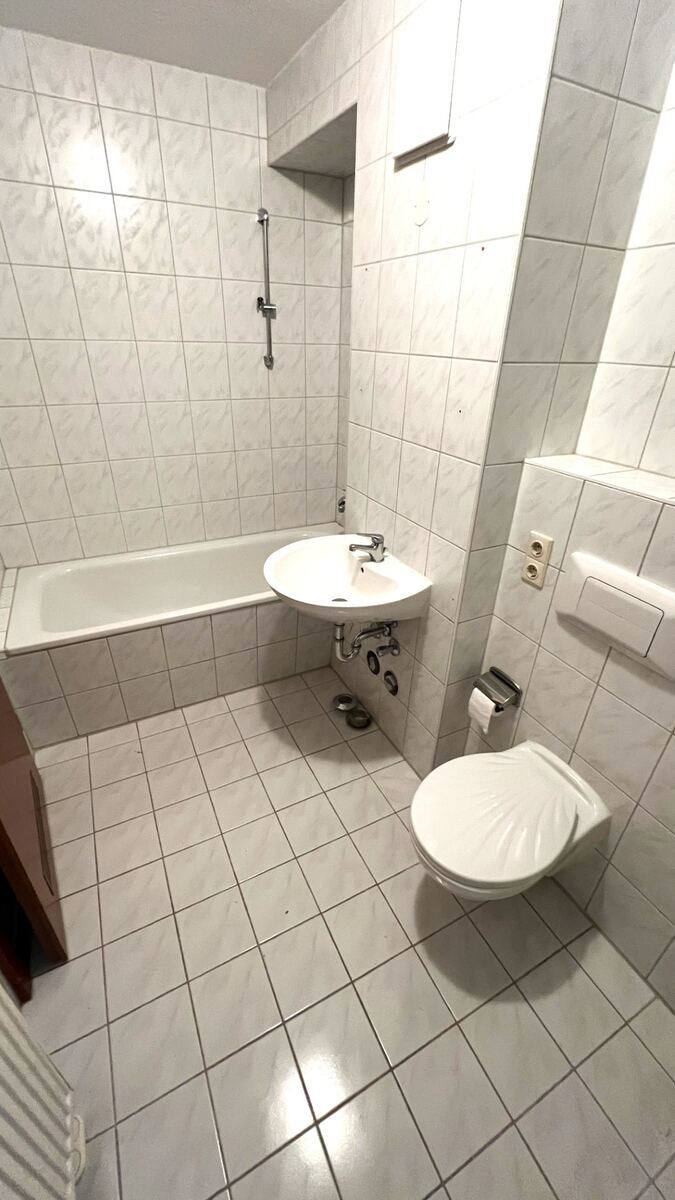 2-Raum-Wohnung im EG mit Terrasse und Tiefgaragenstellplatz 2 zimmer