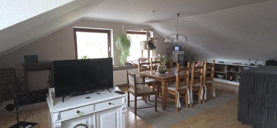 Dachgeschoßwohnung Emsbüren - 4 Zimmer, 125 m&sup2;, 770&euro; | Angebot:25974431