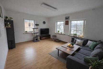 Wohnung Neustadt bei Coburg - 2.5 Zimmer, 90 m&sup2;, 675&euro; | Angebot:25178619