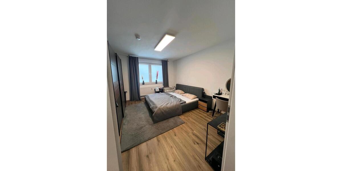5 Zimmer Wohnung mit Balkon in ruhiger Lage OT von Flieden 2 zimmer