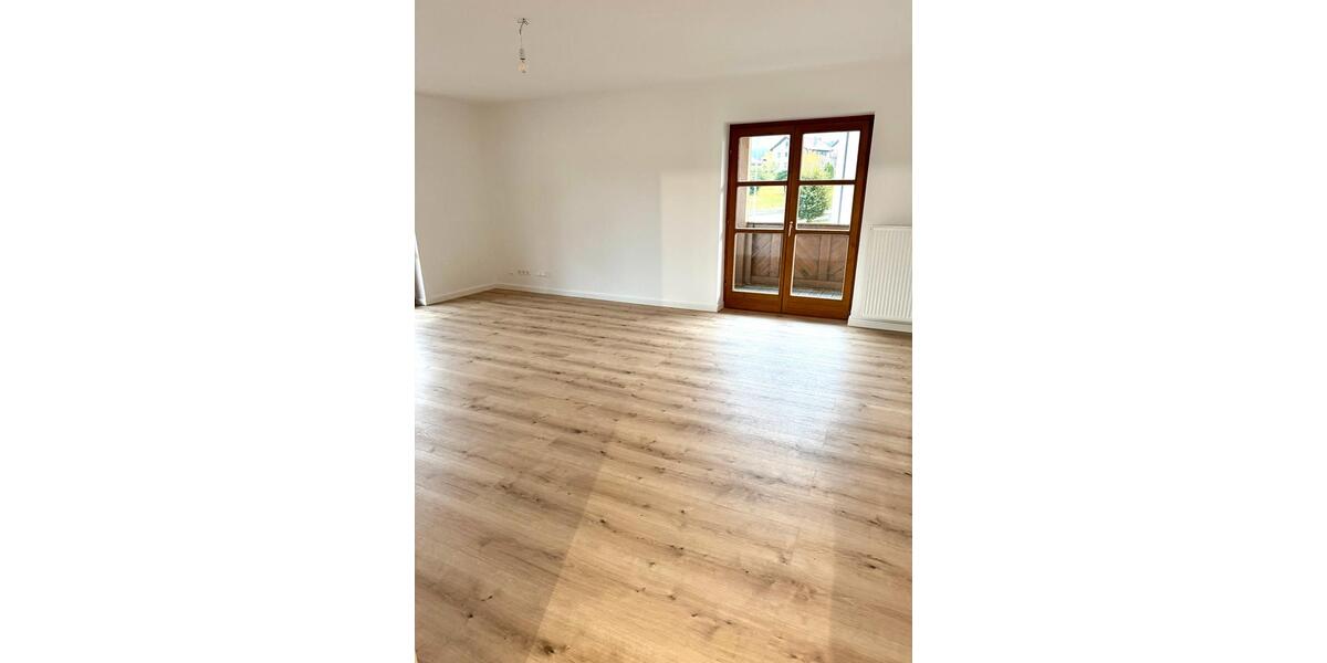 Etagenwohnung Bischofsmais - 4 Zimmer, 132 m&sup2;, 990&euro; | Angebot:25926217