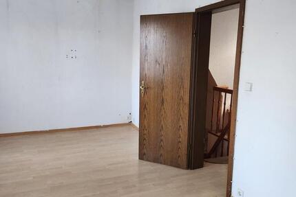Wohnen auf Zeit Gröningen - 2.5 Zimmer, 55 m&sup2;, 30&euro; | Angebot:25858403