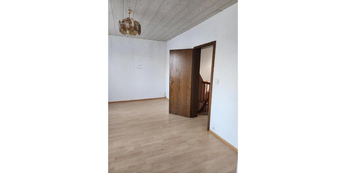 Wohnen auf Zeit Gröningen - 2.5 Zimmer, 55 m&sup2;, 30&euro; | Angebot:25858403
