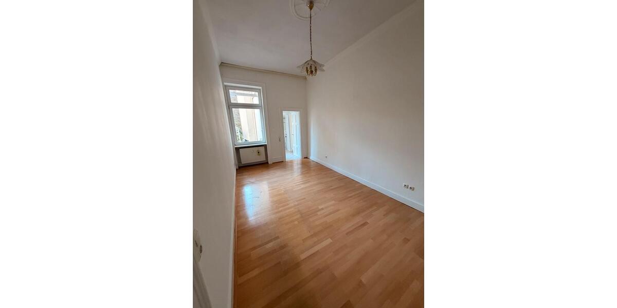 Terrassenwohnung Wiesbaden - 4 Zimmer, 118 m&sup2;, 1.600&euro; | Angebot:24490892