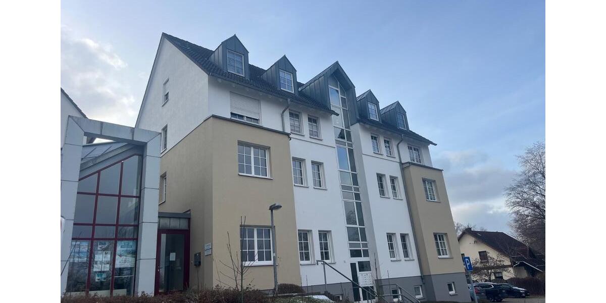 frisch aufsanierte, helle und einladende 3 RW in Brand-Erbisdorf mit Balkon zu vernmieten zimmer