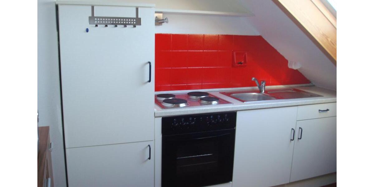 Dachgeschoßwohnung Villingen-Schwenningen Schwenningen - 1 Zimmer, 10 m&sup2;, 280&euro; | Angebot:26475896