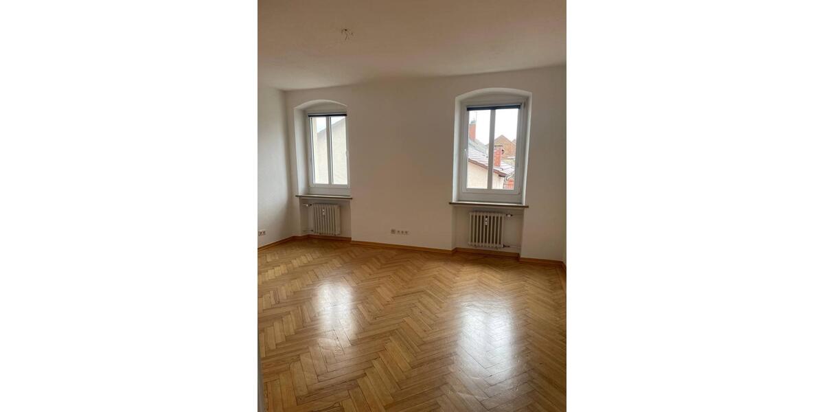 Etagenwohnung Bad Kötzting - 5 Zimmer, 143 m&sup2;, 887&euro; | Angebot:26067078