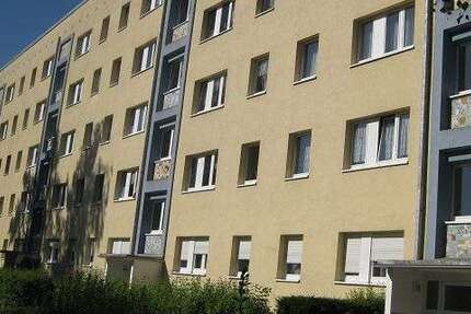 Wohnung Bernburg (Saale) Roschwitz - 3 Zimmer, 61 m&sup2;, 353&euro; | Angebot:27068737