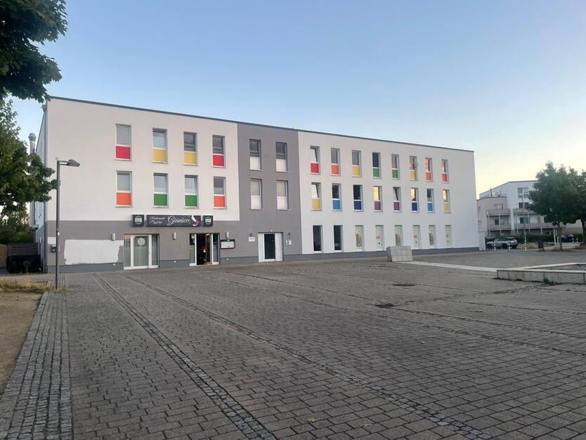 Top 1-Zimmer-WG-Apartment mit eigenem Bad & Balkon – Marb