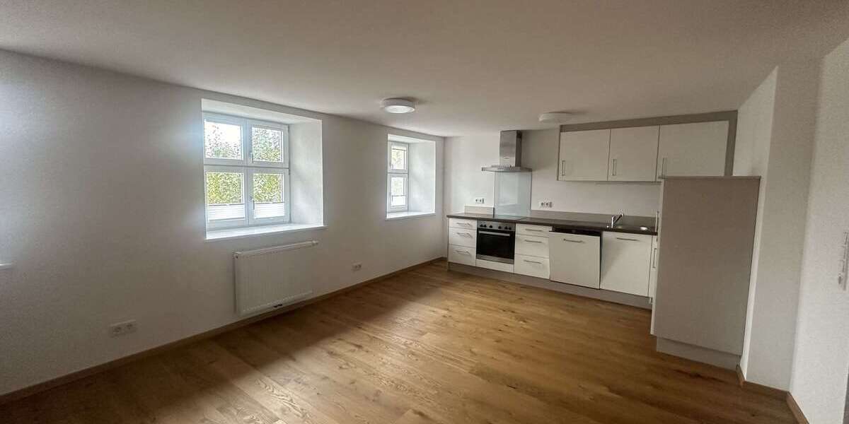 Etagenwohnung Dinkelsbühl - 3 Zimmer, 87 m&sup2;, 860&euro; | Angebot:26770630